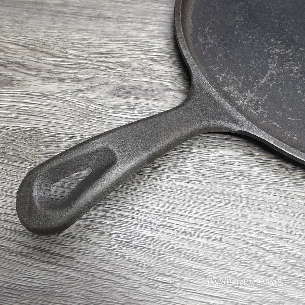 Vintage‎ LODGE Cast Iron Griddle Skillet - 90G 10-1/2